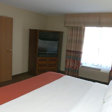 Holiday Inn Hotel & Suites Owatonna Extérieur photo