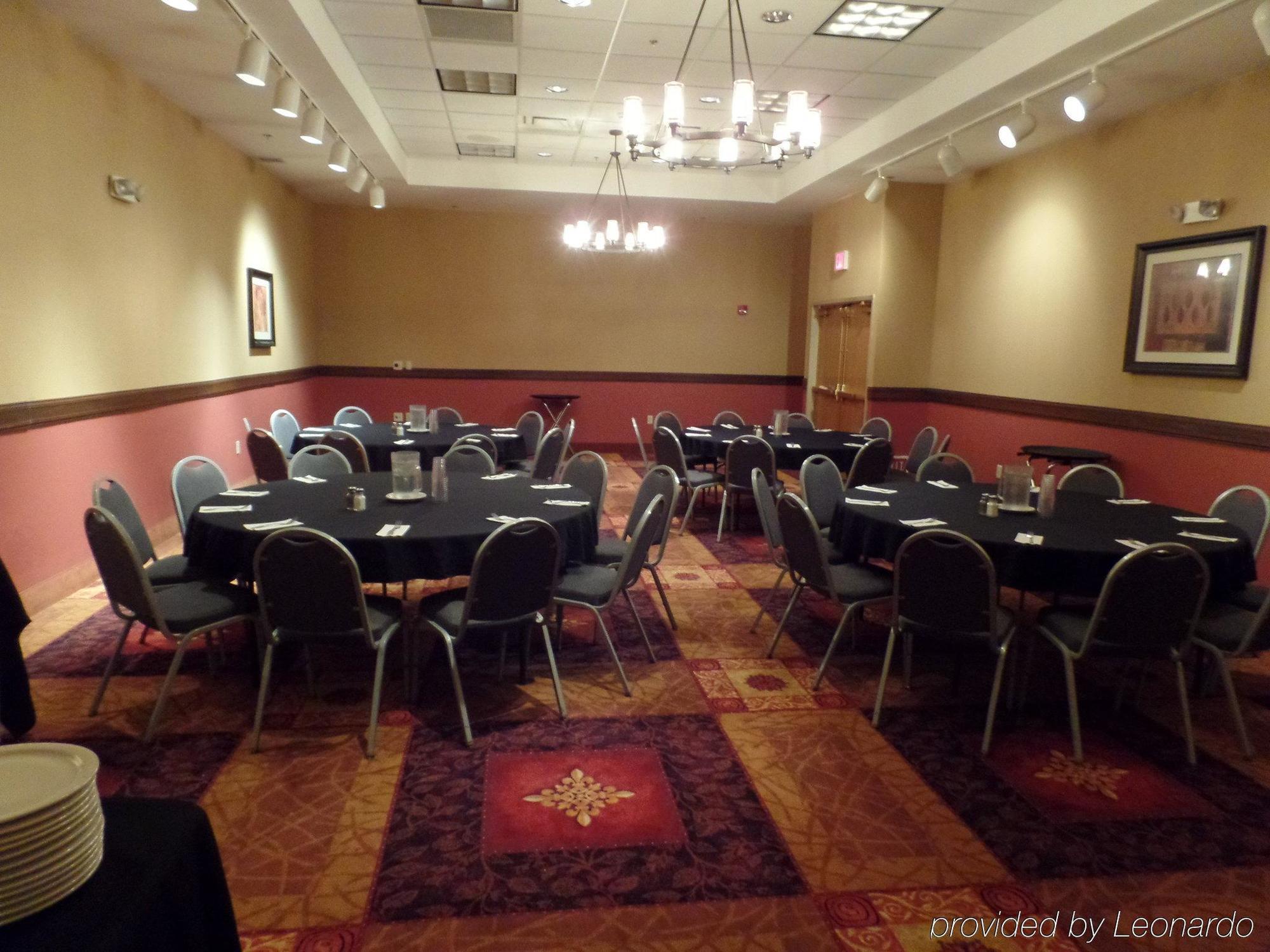 Holiday Inn Hotel & Suites Owatonna Extérieur photo
