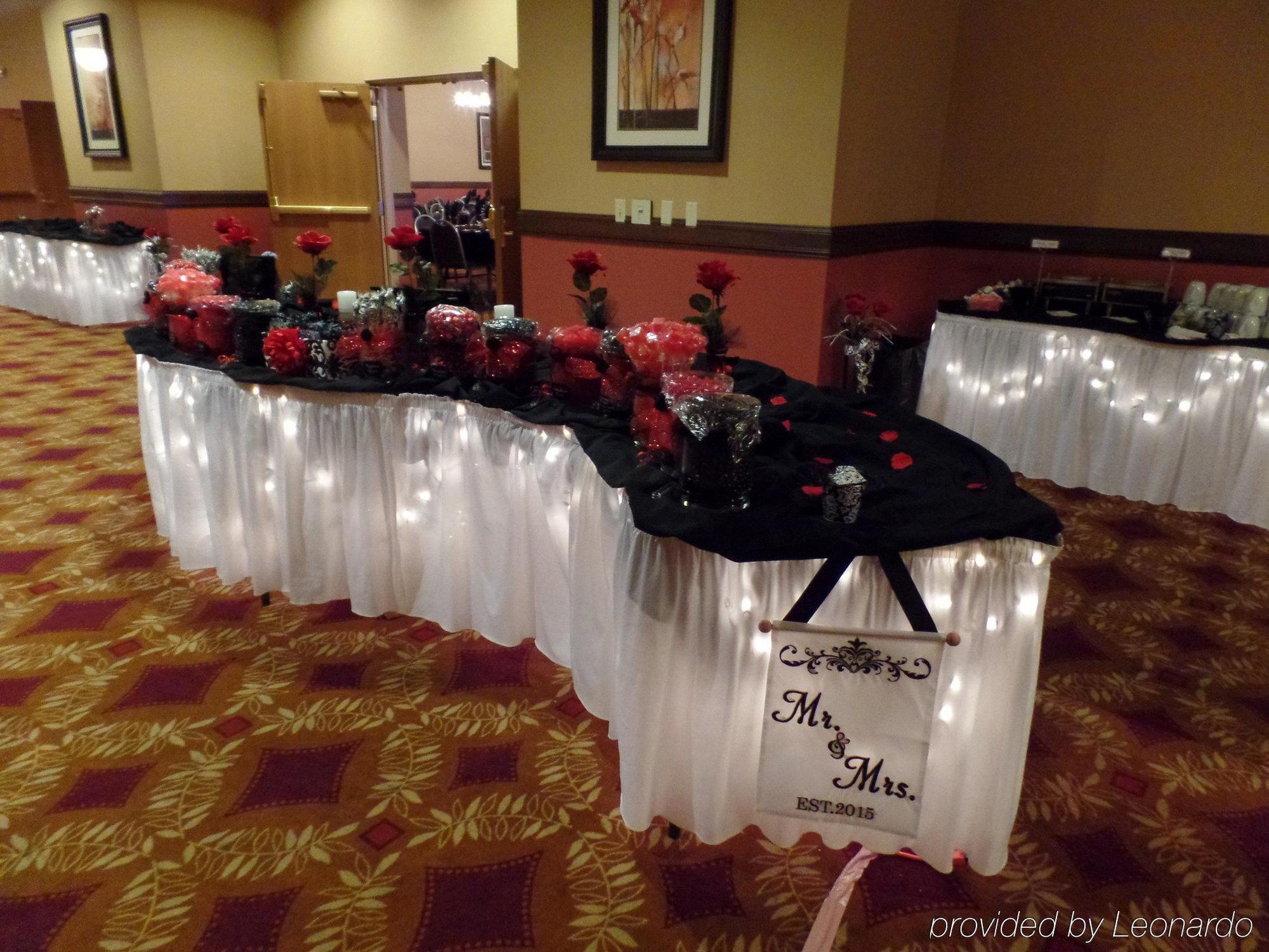 Holiday Inn Hotel & Suites Owatonna Extérieur photo