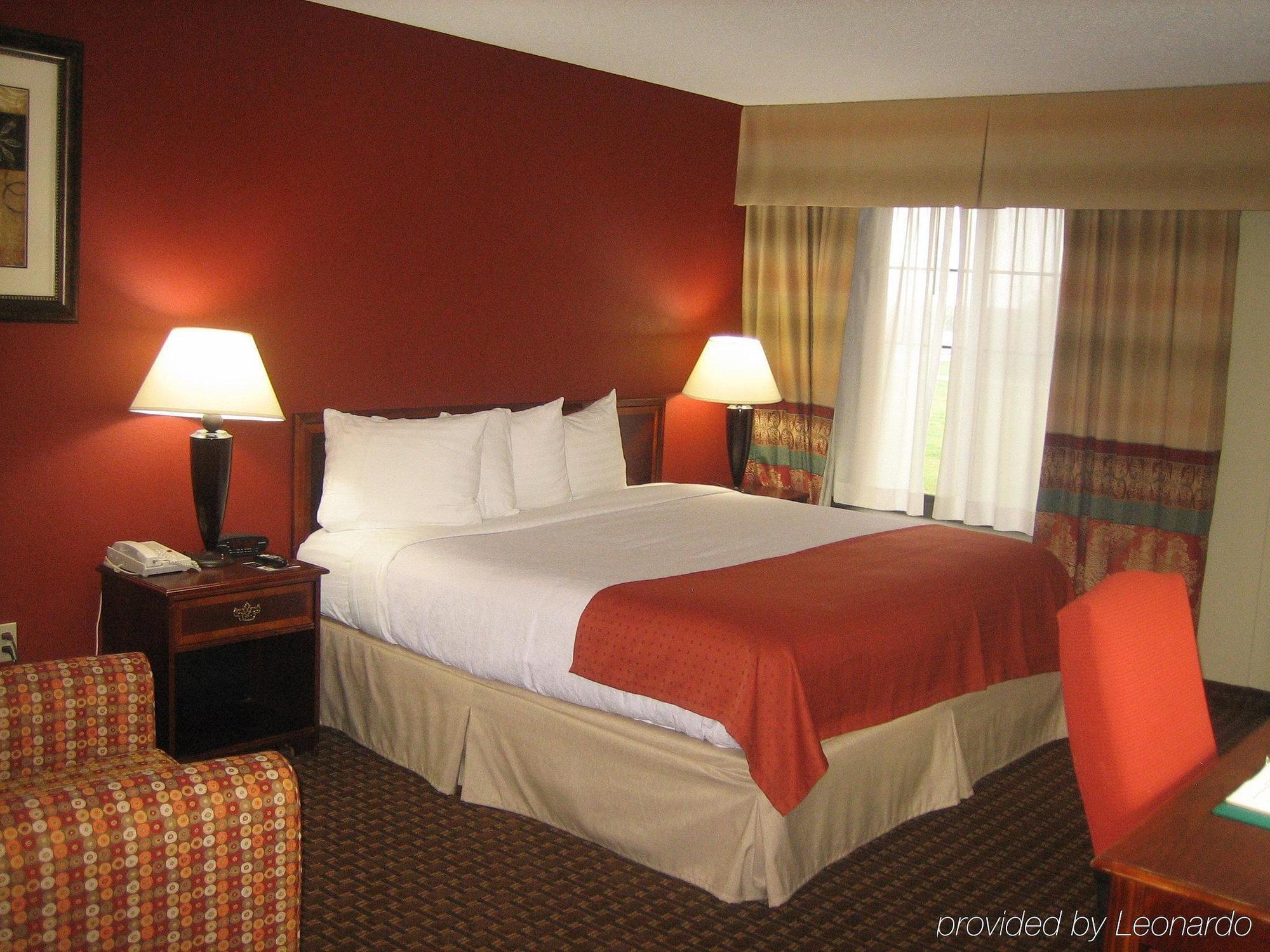 Holiday Inn Hotel & Suites Owatonna Chambre photo