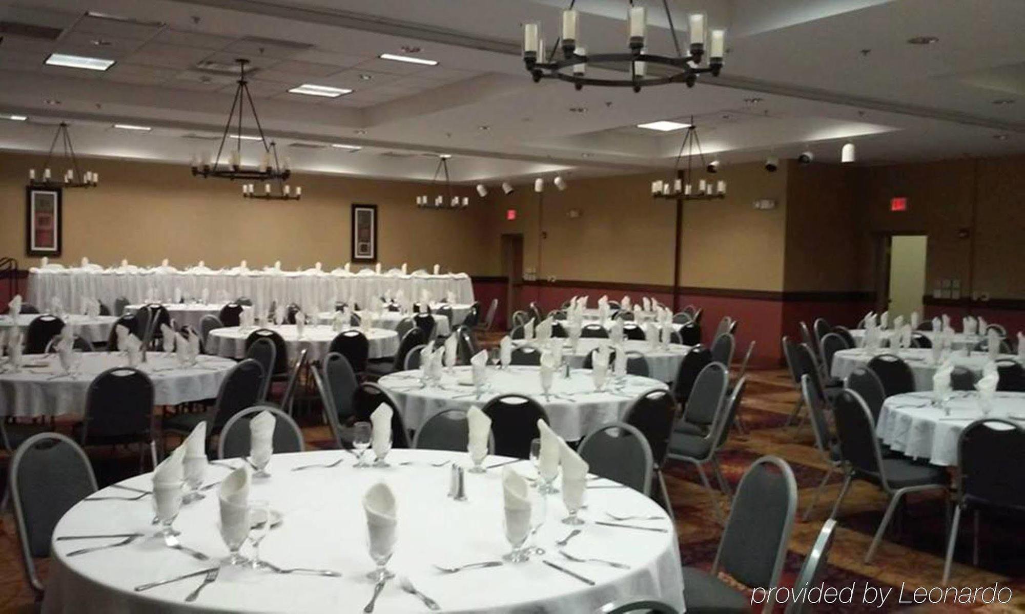 Holiday Inn Hotel & Suites Owatonna Extérieur photo