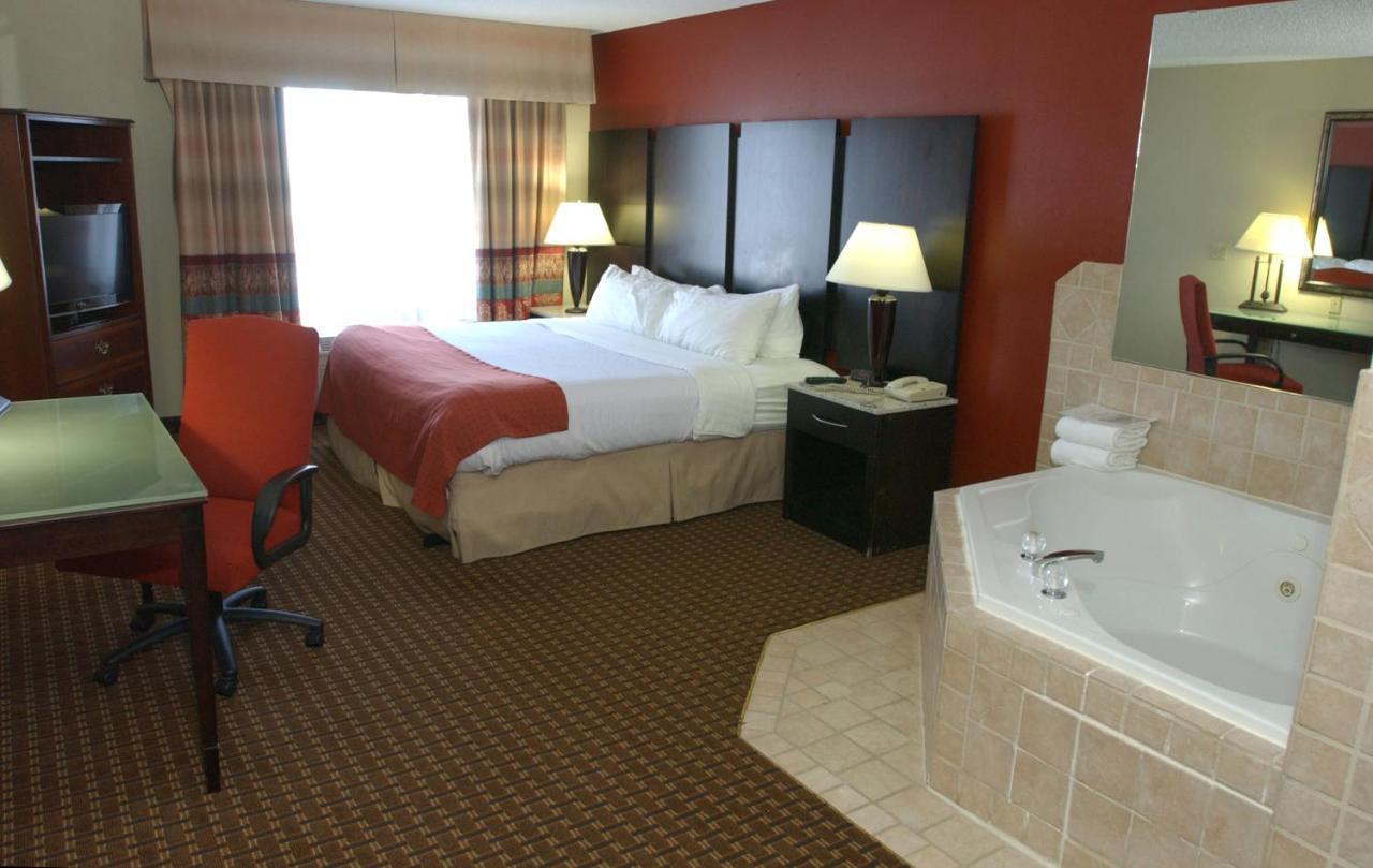 Holiday Inn Hotel & Suites Owatonna Extérieur photo